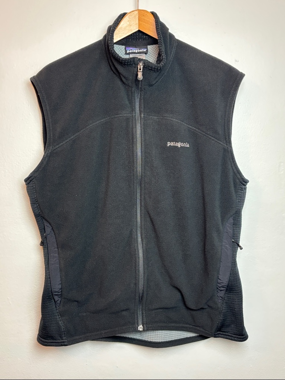 VTG Y2K Patagonia Men’s Large Lightweight Black R4 Vest #36170 Made In USA